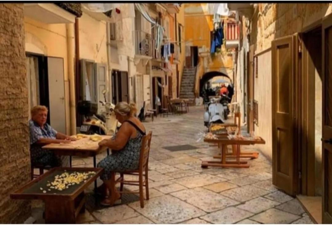 Dimora San Nicola Apartment Bari Exterior photo